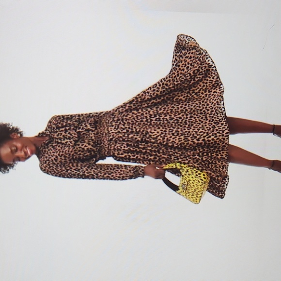kate spade Dresses & Skirts - Kate Spade modern leopard skirt small